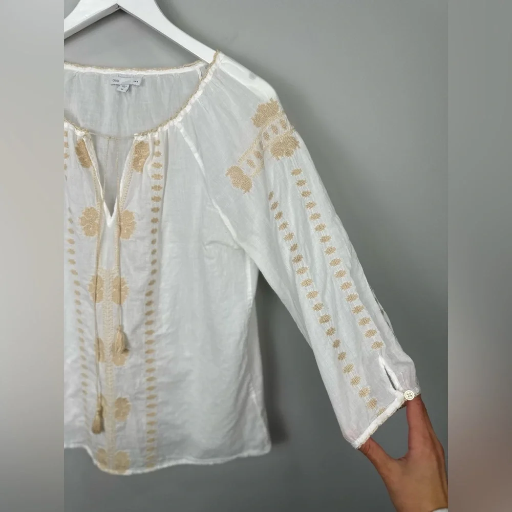 GAP Sheer Lightweight Embroidered Boho Tassel Top Blouse Medium